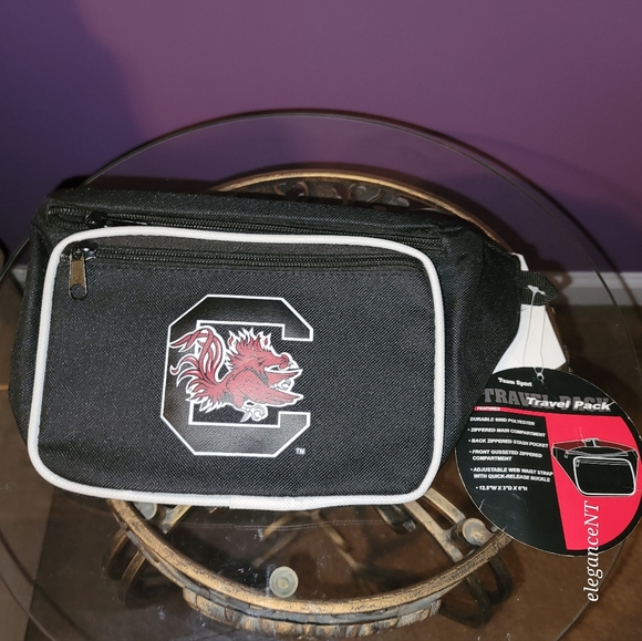 South Carolina Gamecocks Black Fanny Pack NWT - Picture 5 of 5